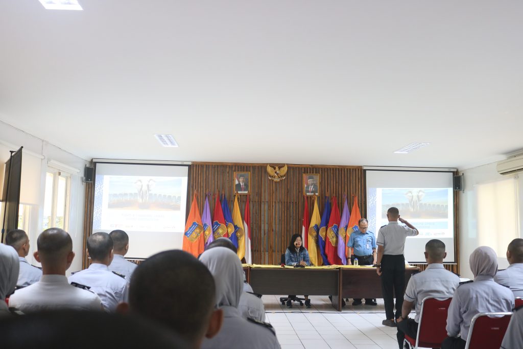 Pembekalan Tingkat 3 Angkatan 35 : Hari Kedua Dimulai dengan Materi Responsibilty of Engineering Division oleh Pimpinan Divisi Engineering