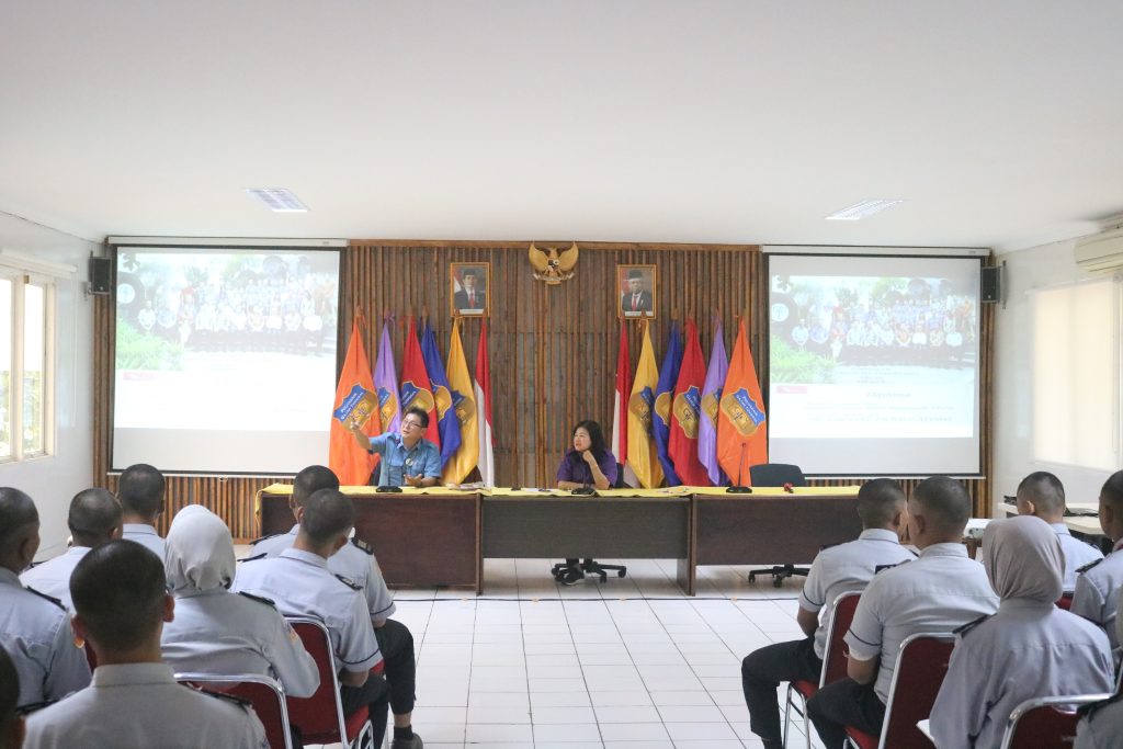 Pembekalan Tingkat 3 Angkatan 35 : Sesi Kedua Hari Ketiga Membahas “How To Be Karyawan Zaman Now” oleh Pimpinan Divisi Passenger Car Radial Tyre