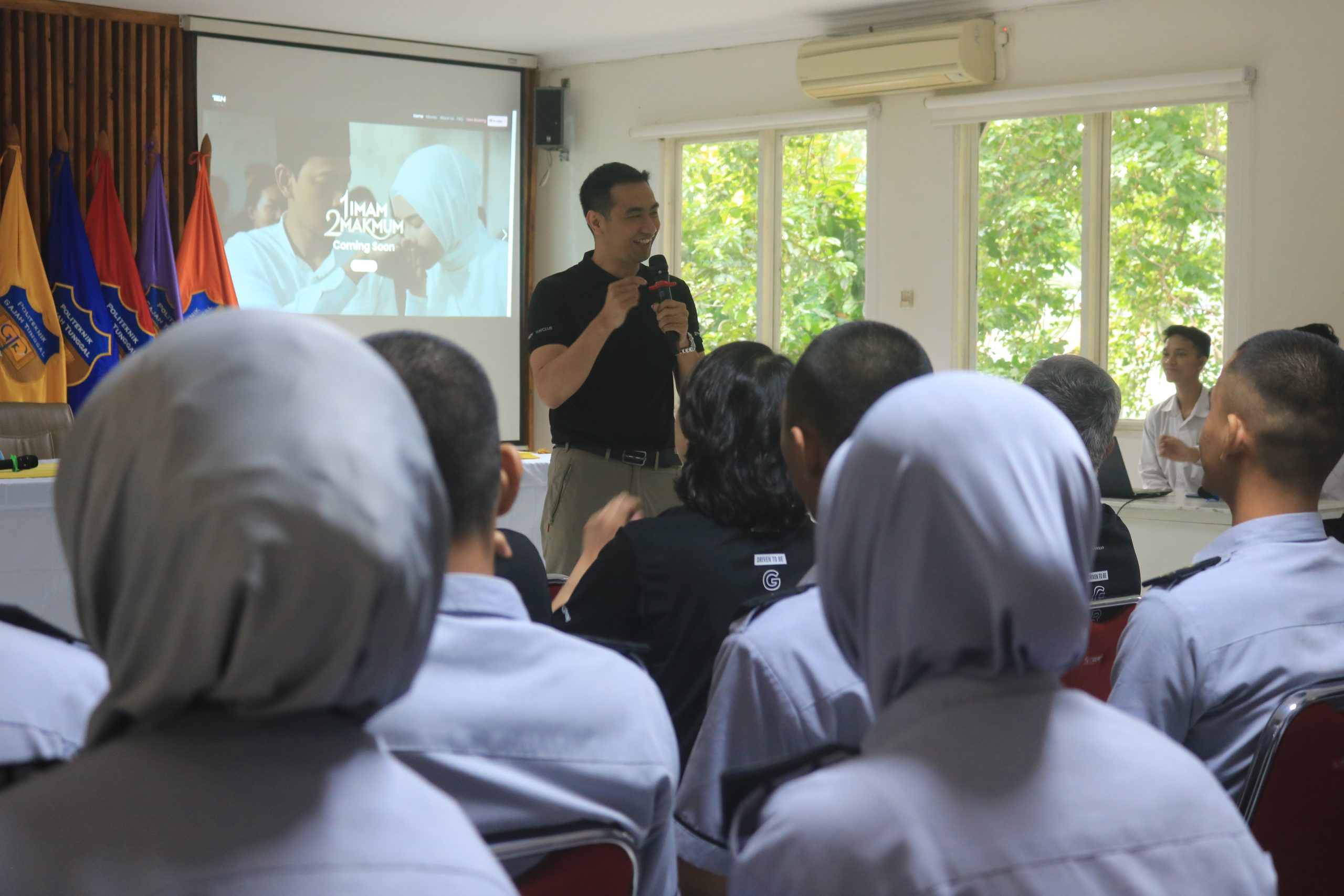 Kuliah Umum Teknologi Informasi Bersama PT GTech