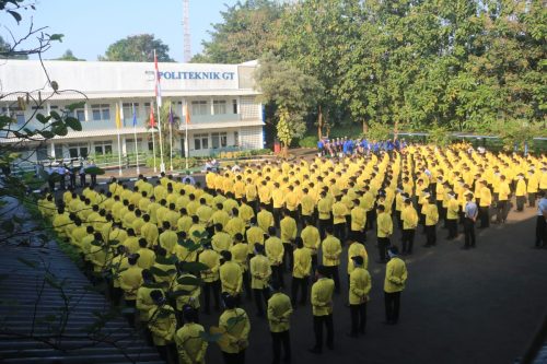 Menghayati Makna Pendidikan: Politeknik Gajah Tunggal Gelar Upacara Peringatan Hari Pendidikan Nasional