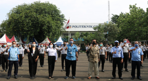 Serah Terima Lulusan Politeknik Gajah Tunggal Angkatan XXXII Lulusan Tahun 2021 pada 6 September 2021